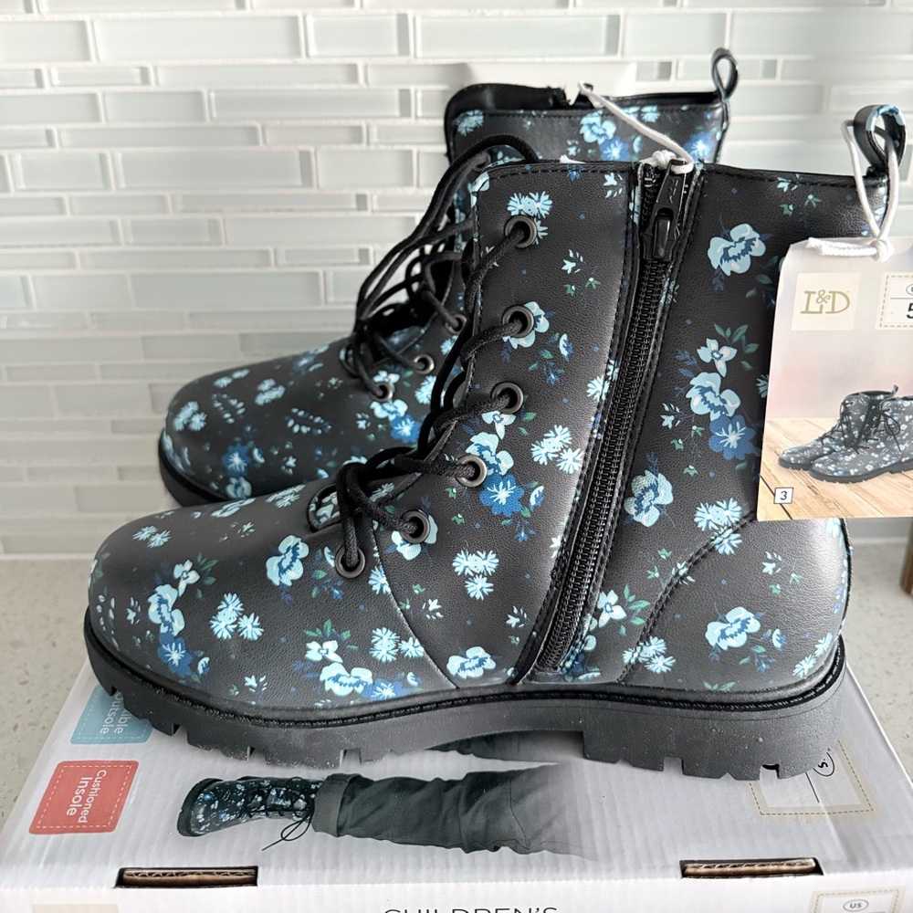 Lilly and Dan Black with Blue Floral Kids Boots Size 5 New With Tags NWT!